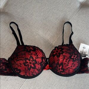 Rue 21 Red & Black Lace Padded Bra
